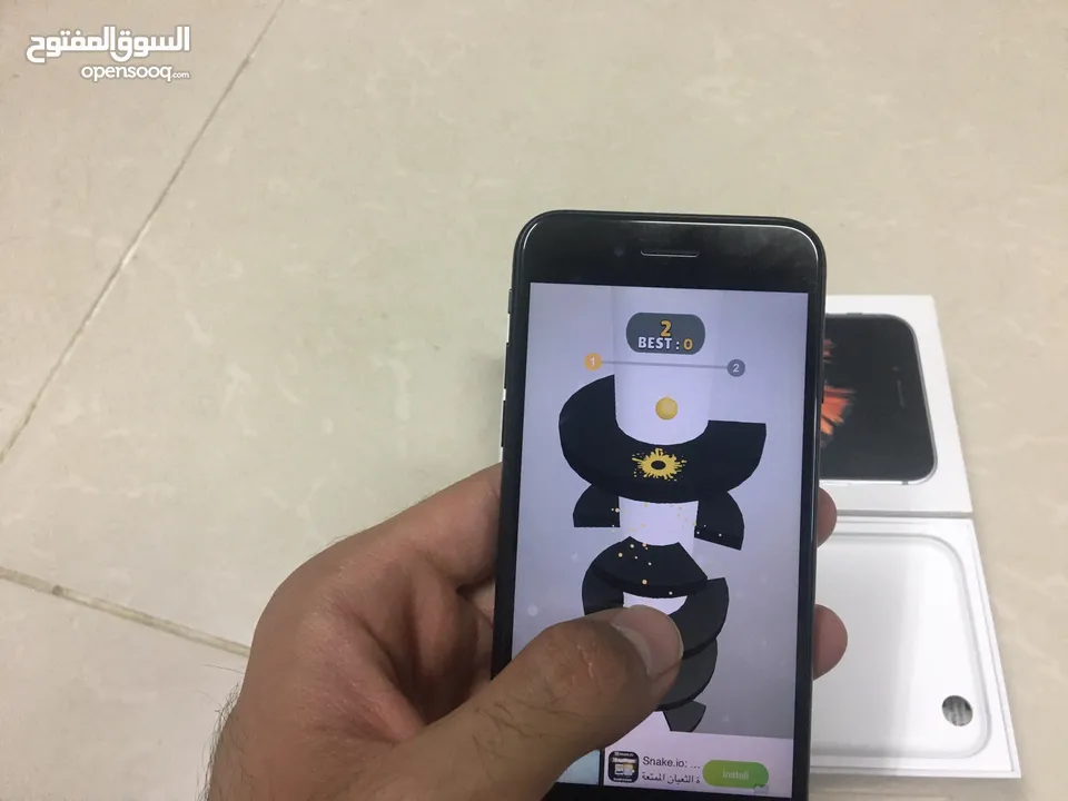 للبيع اقوى جهاز العاب في قمه النظافه ايفون 7 بسعر 350 درهم فقط في ابوظبي لا يوجد توصيل الرجاء الجديه