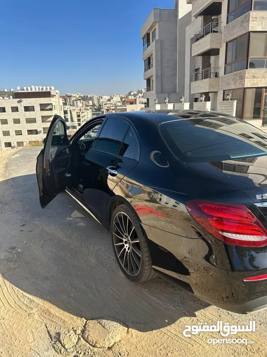 مرسيدس E300 اسود AMG كت بانوراما نايت 2020 بحالة الزيرو