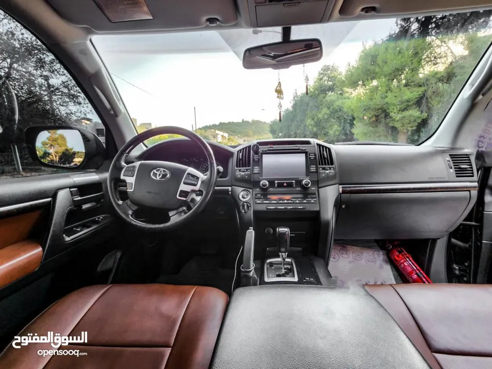 Toyota Land Cruiser GXR V6 2014-2015 تويوتا لاند كروز 2014-2015