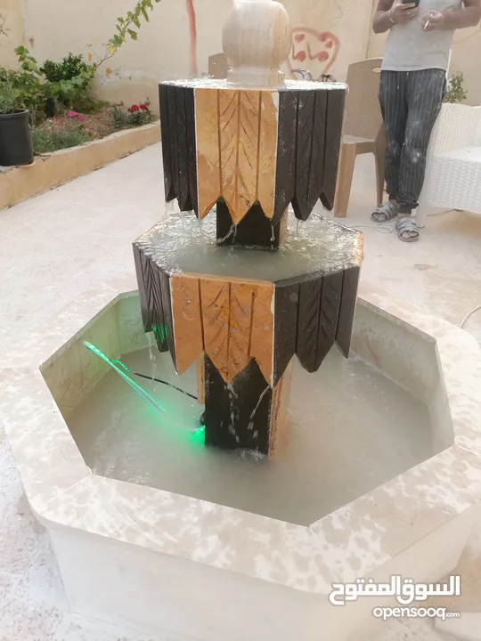 نوافير حجرية ابيض قطر 1متر البحرة بسعر 129 دينار مع حوضين بالوسط مع الوصلات شامل التركيب والتشغيل