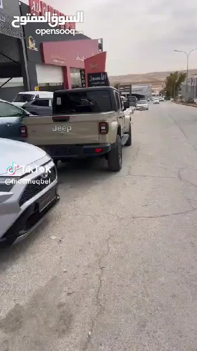 2020 Jeep Gladiator Overland  لون بيج مميز ولاول مرة في الاردن