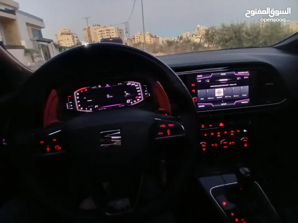 سيات ليون FR  دهان شركة فل كامل اضافات