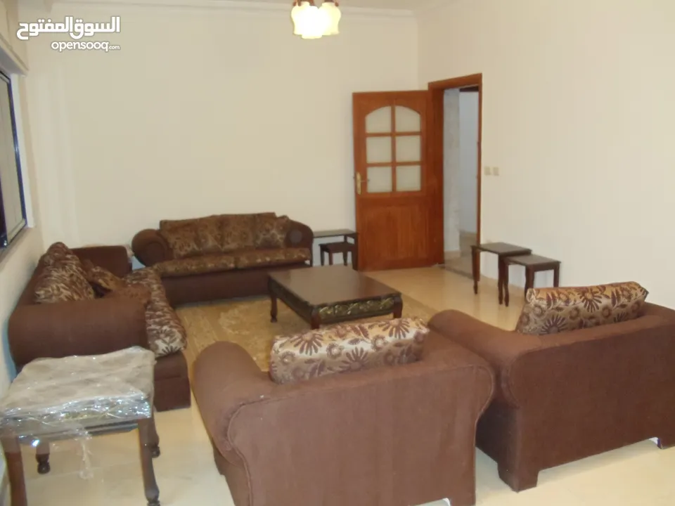 شقة مفروشة للإيجار