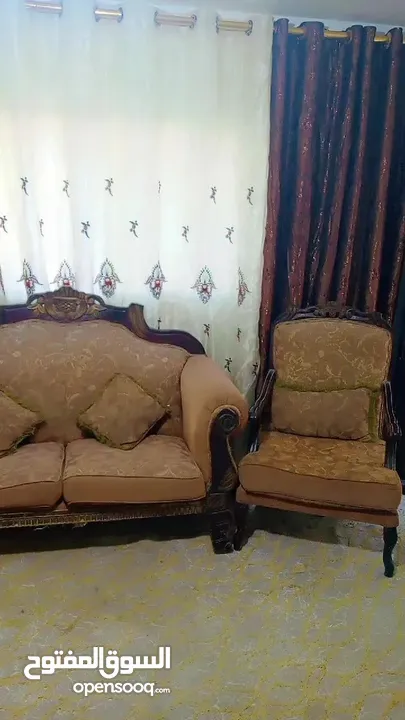 طقم كنب وطقم كورنر للبيع بداعي السفر