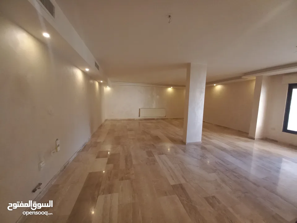شقة فارغة للايجار في دير غبار جديدة لم تسكن 200 متر