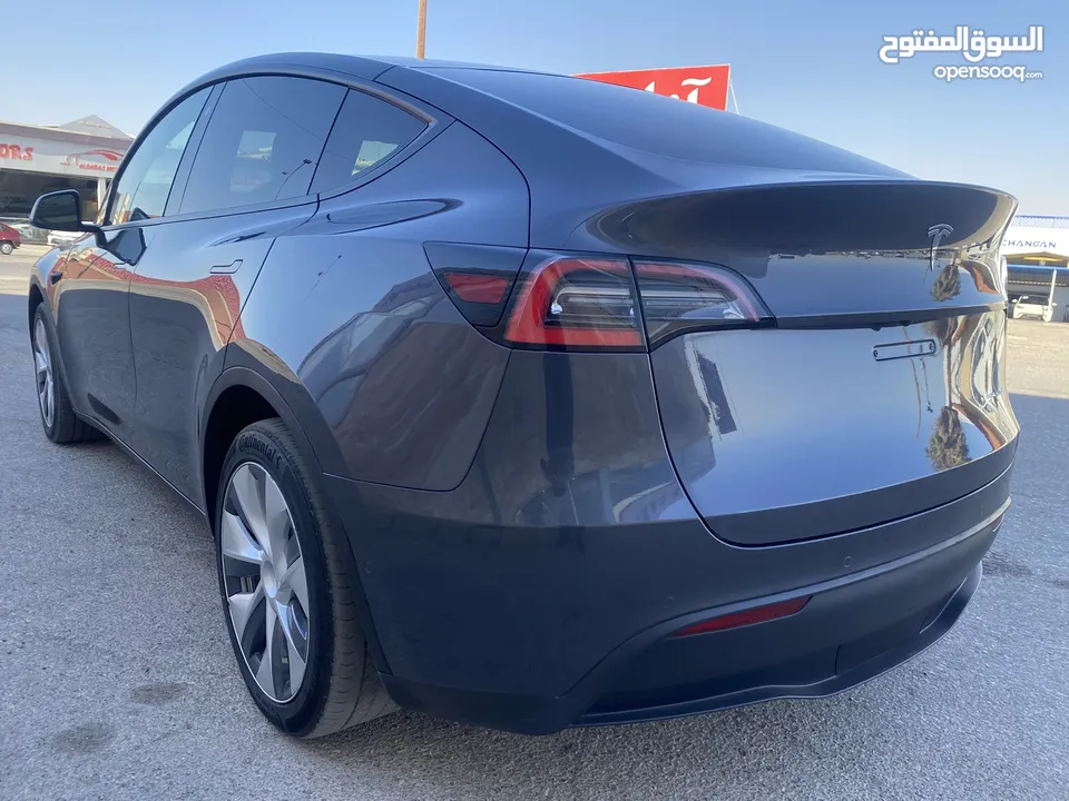 TESLA Y LONG RANGE 2021