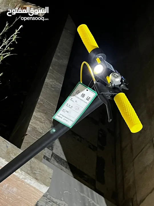 سكوتر كهربائي e-scooter