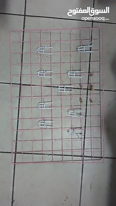 شبك مع علاقات للعرض