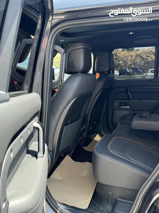 الصقر الأسود لتأجير السيارات لاند روفر ديفندر اعلى مواصفات2023 للأيجار Land Rover defender X dynamic