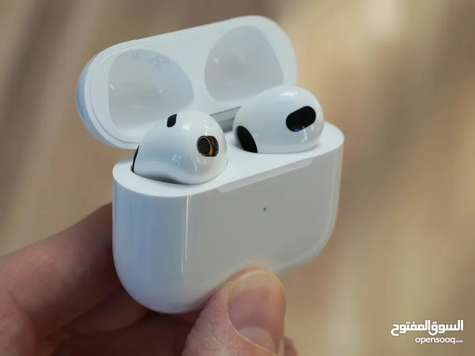 AirPods 3 بسعر مغري