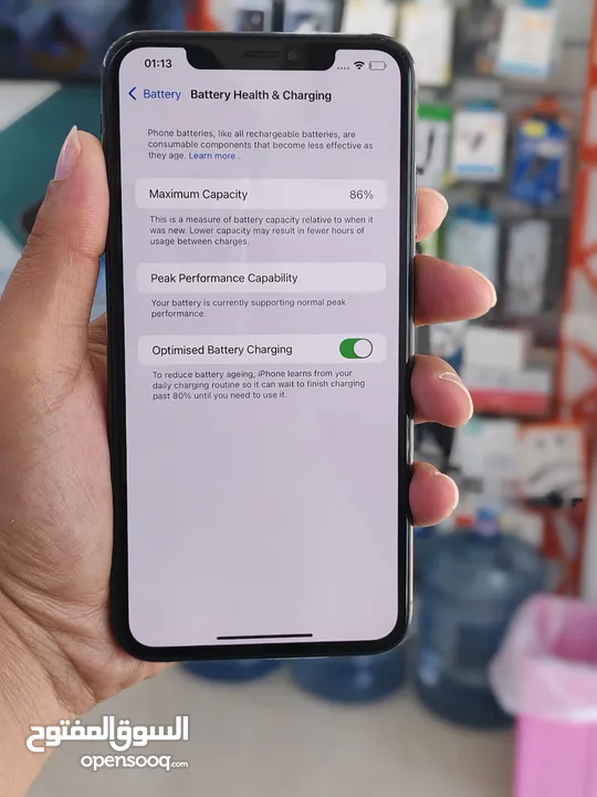 I phone xsmax 256GB battery percentage 86%