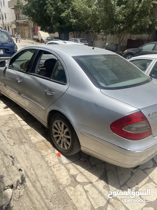 مرسيدس E230 موديل 2008 غنية عن التعريف للبيع