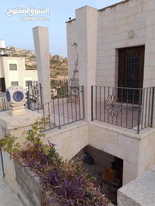 منزل للبيع في بتير