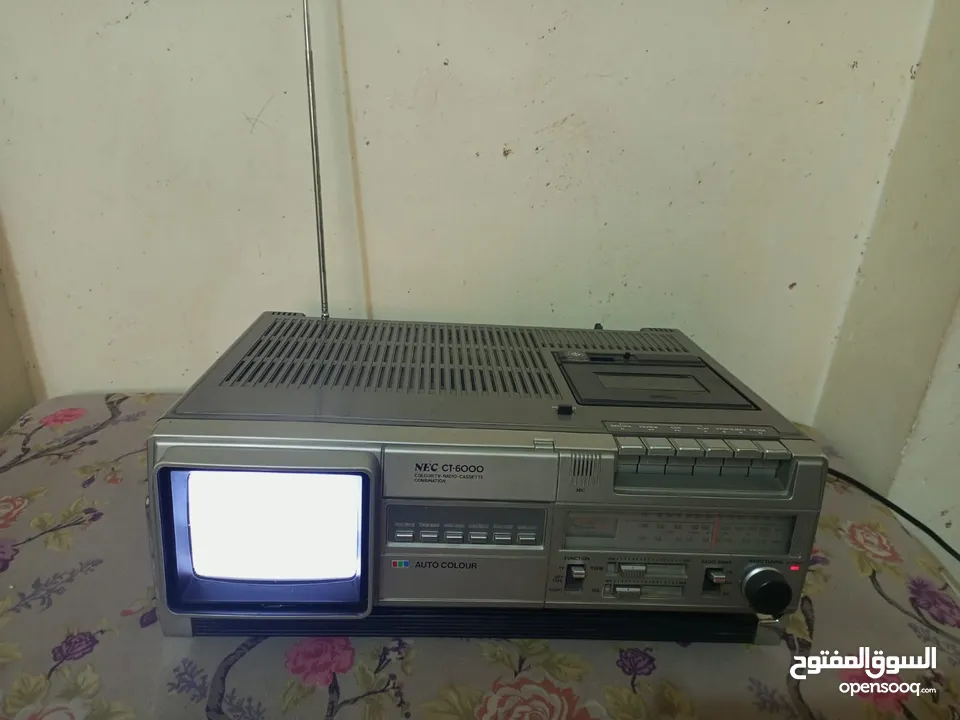 تلفزيون وراديو ومسجل قديم ياباني صناعة 1979 شغال بحاله ممتازة جدا جدا وكالة
