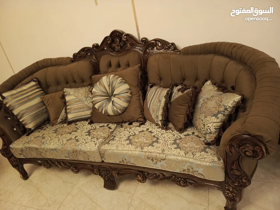 اثاث بيت كامل للبيع بحاله الوكاله بداعي السفر