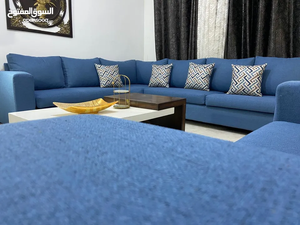 أطقم كنب وكورنرات خشب سويد ثقيل جدا اسفنج دانلوب والضهر هولو طبي الارضيات كوشوك