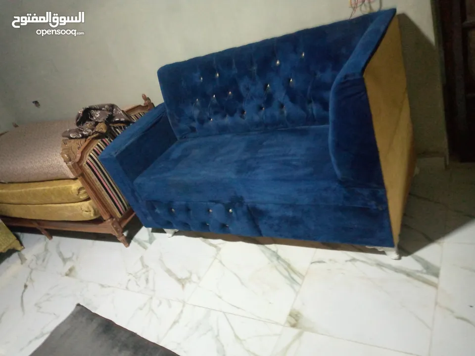اغراض متفرقة للبيع بحاله الوكاله