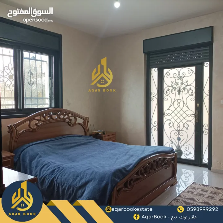 بيت مستقل مع مساحة خارجية للبيع  رافات - قرب صيدلية يامن