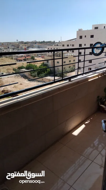 شقة 112 ابو علندا جبل الحديد بالقرب من مدرسة الوطن العربي