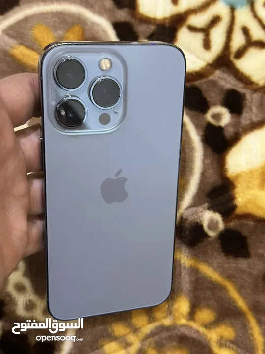 iPhone 13 pro بحالة الوكالة