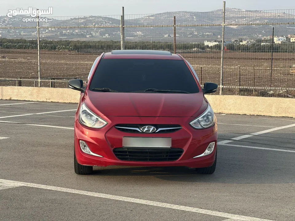 هونداي اكسنت /2014 فل فتحة سقف ديزل اتوماتيك 4 غيار كاملة الإضافات و المميزات