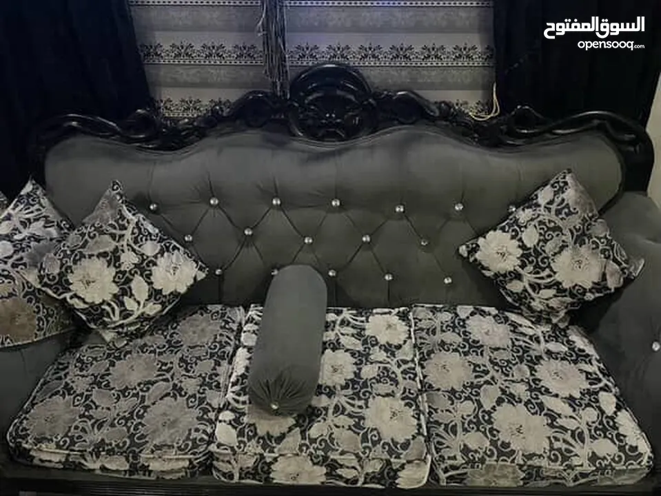 طقم كنب 7 مقاعد للبيع