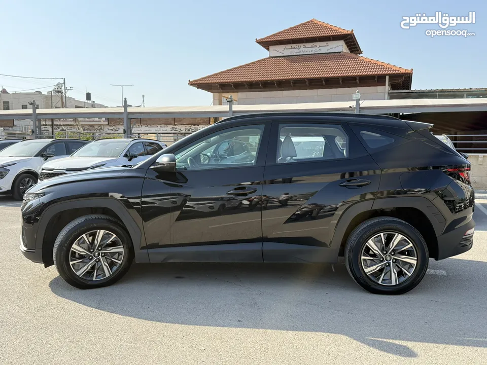 هونداي توسان ترخيص 2022 محرك 1600 هايبرد جير أوتوماتيك 240 حصان