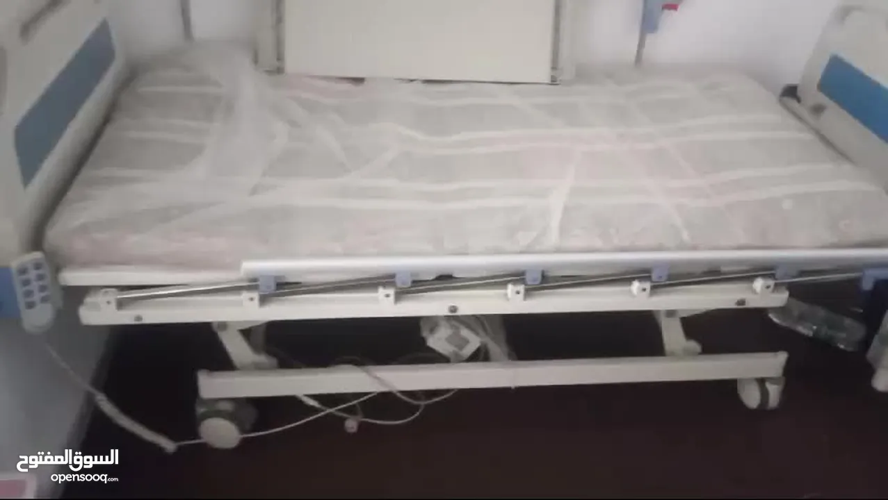 سرير طبي للبيع