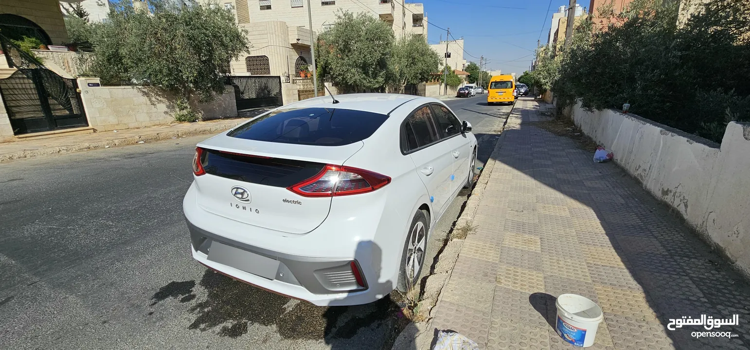 ايونيك كهرباء 2018 للبيع بسبب السفر ممشى قليل جدا 46 الف كيلو
