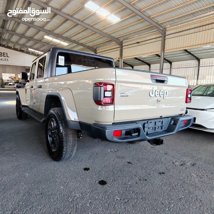 2020 Jeep Gladiator Overland  لون بيج مميز ولاول مرة في الاردن