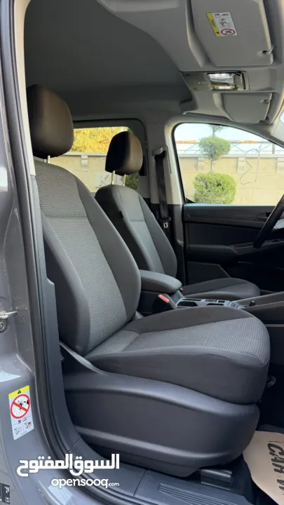 فولكس فاجن كادي ترخيص 2022/ركاب 6+1 محرك 2000 ديزل  جير اوتاوماتيك 122 حصان