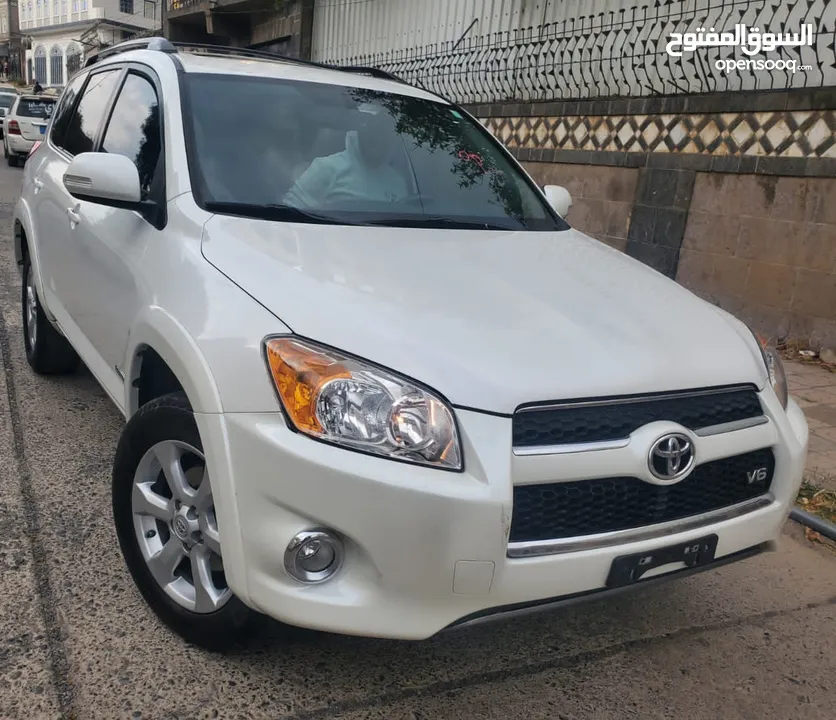 TOYOTA RAV4 2012