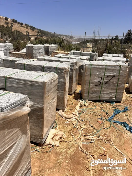 1250 متر مربع شايش درج جرانيت مصري نيو حلايب جودة عالية ، قياسات من 100 الى 160 سم بسعر الجملة