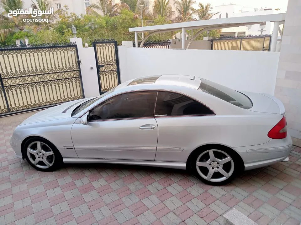 Mercedes Benz CLK 55 AMG  2007  3500 CC