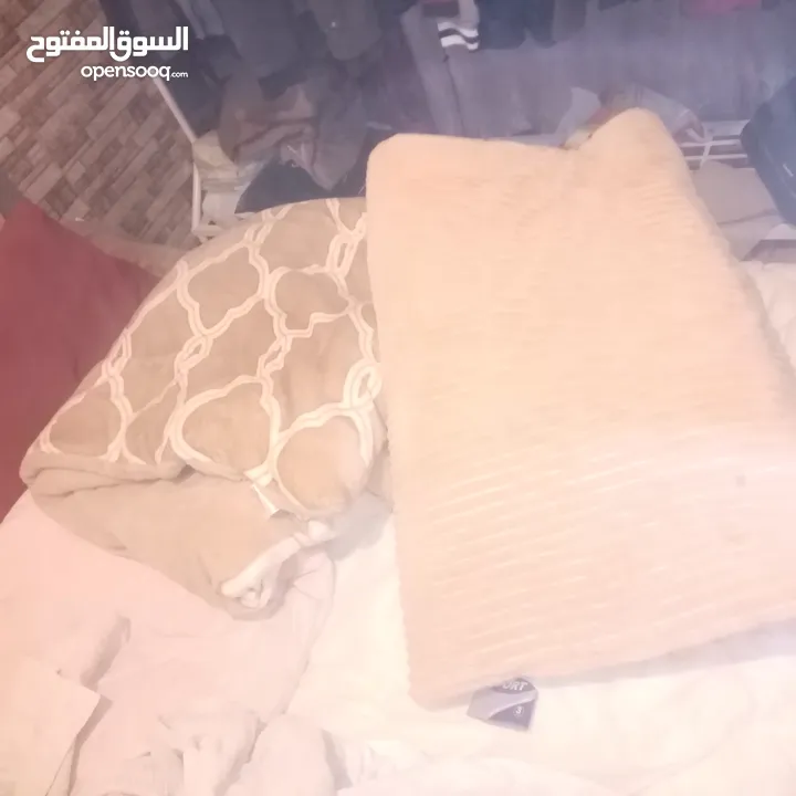 سجاد وحرامات للبيع بسعر مغري