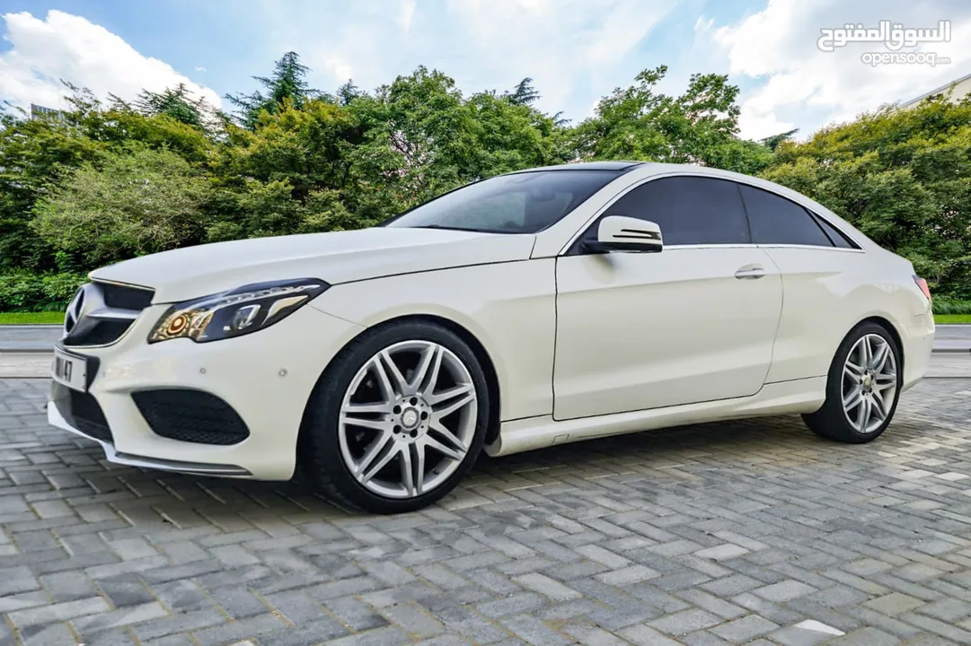 2016 Mercedes E320 Coupe / Gcc Specs / Excellent Condition / Panoramic Roof / 360 Cameras.