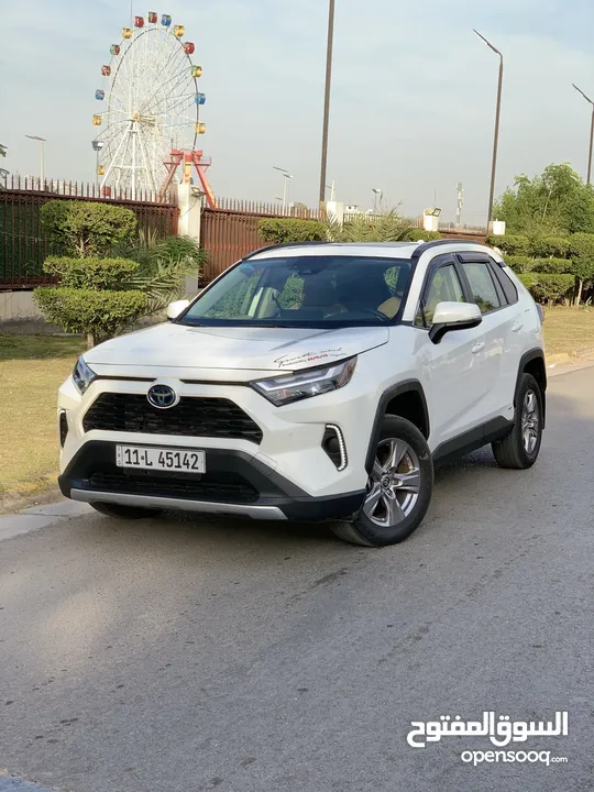 تويوتا XLE 2022RAV4