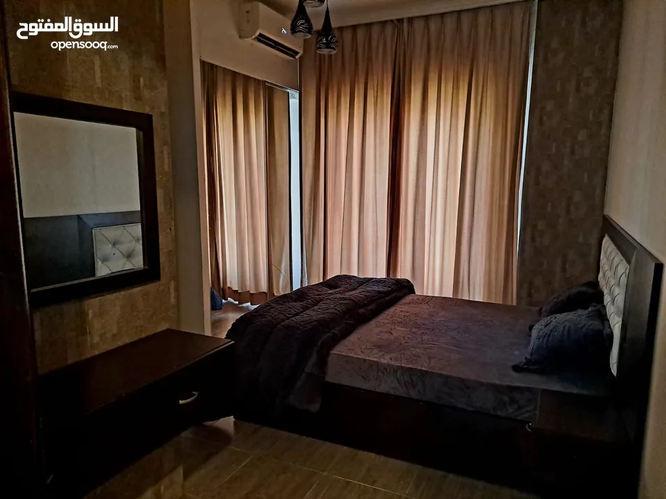 شقة مفروشة للبيع  90 متر مربع في عمان الدوار السابع خلف كوزمو و سمارت باي بالقرب من مستشفى السلام