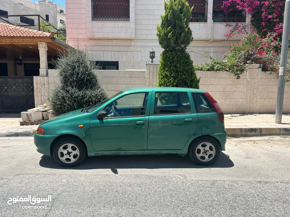 فيات بونتو مستعملة موديل 98 للبيع بسعر مغري