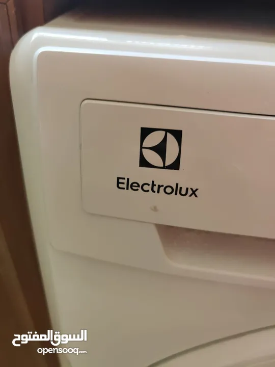 غسالة بيع حرق لداعي السفر electrolux 8k