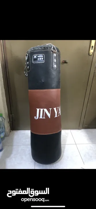 كيس بوكسنق Boxing bag