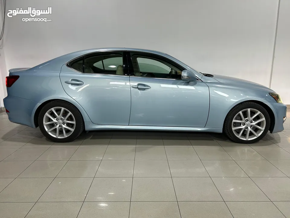 Lexus IS300 2011