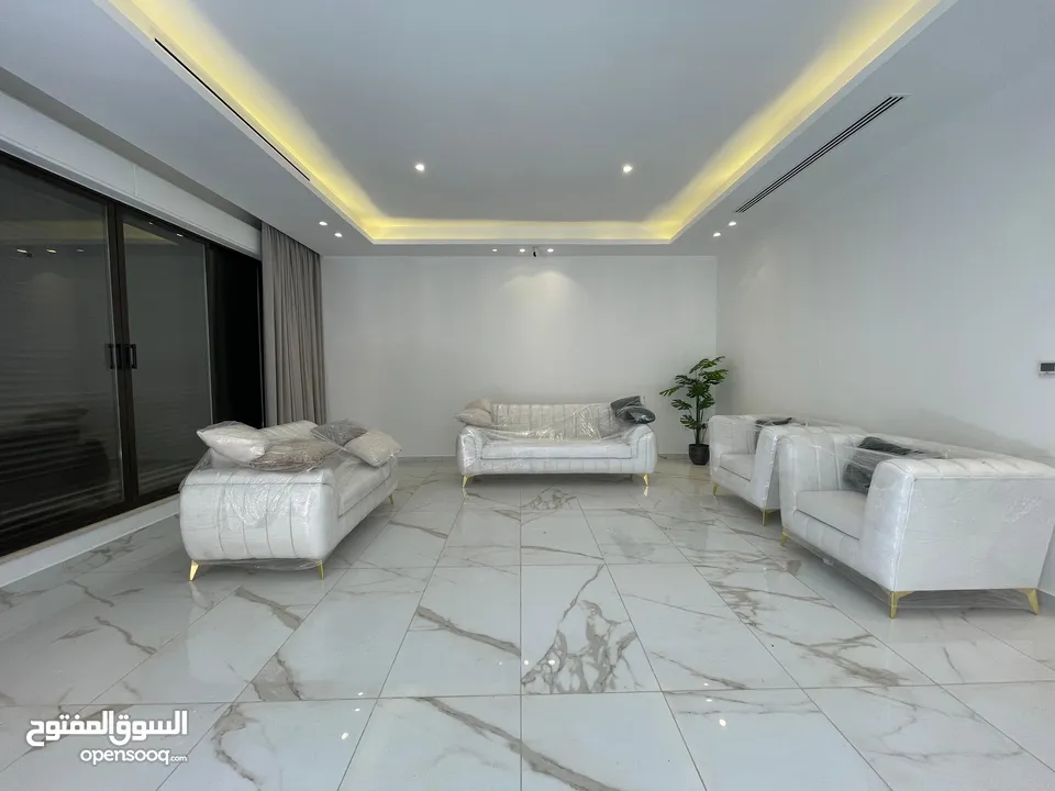 Fully furnished villa for rent in Abdoun  ( Property 38332 )-174796325