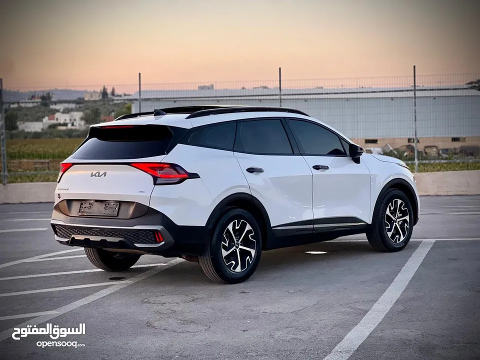 كايا سبورتاج /2022 فل الفل فتحة سقف  2x4 ///240Hp بنزين + كهرباء  ( Haybrid) 1600cc
