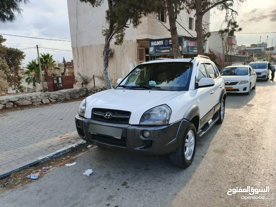 جب توسان 2005بصلاة على النبي الجب بوضعية ممتازة قوة متور 2000 +16صباب مو 20 متور وجير ممتاز