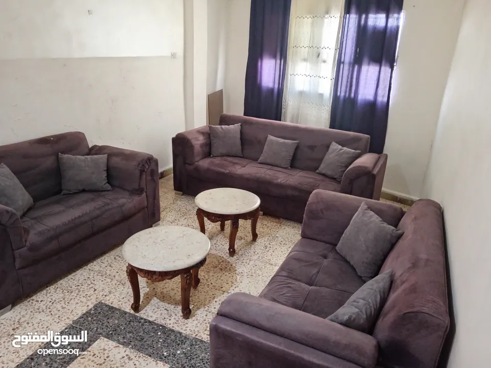طقم كنب مودرن مع طاولات رخام عرض لمدة 24 ساعه فقط