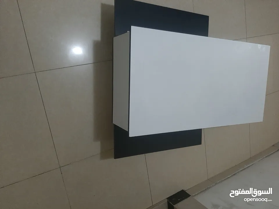 طاولت تلفزيون مستعمله