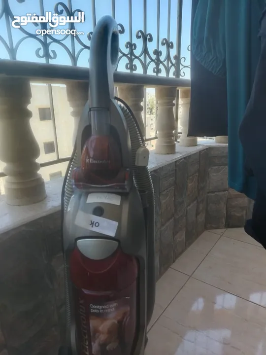 مكنسه الكترونكس بحال الجديده استعمال عائله امريكيه