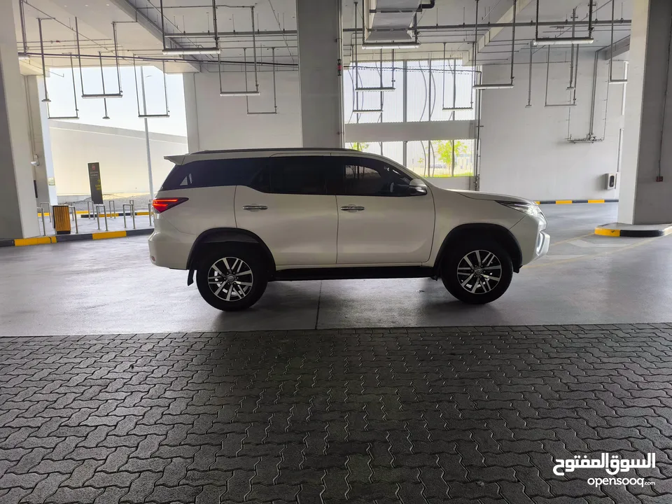 Toyota fortuner 2019 VX.R