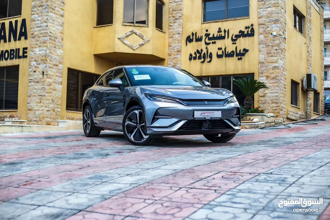 BYD SONG L 2024 كفاله البستنجي 6 سنوات او 100 الف كم تتوفر باللون الداخلي بيج او جملي